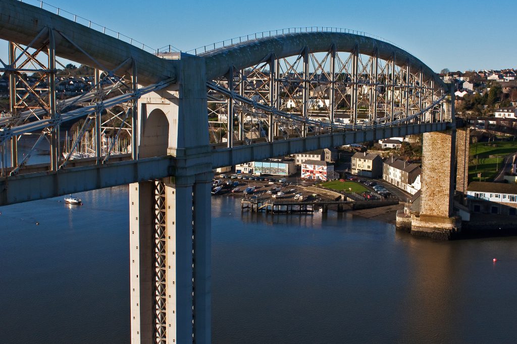 the royal albert bridge in saltash