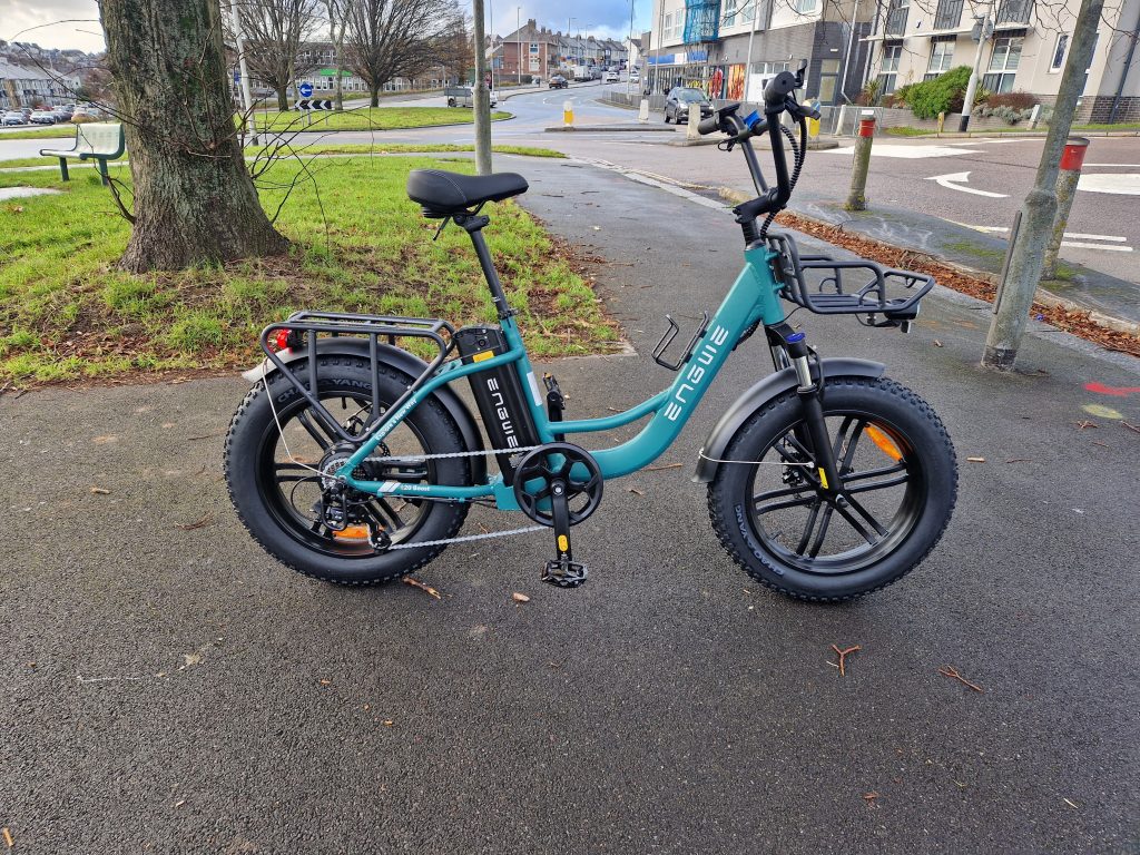 engwe l20 boost pictured by a city roundabout