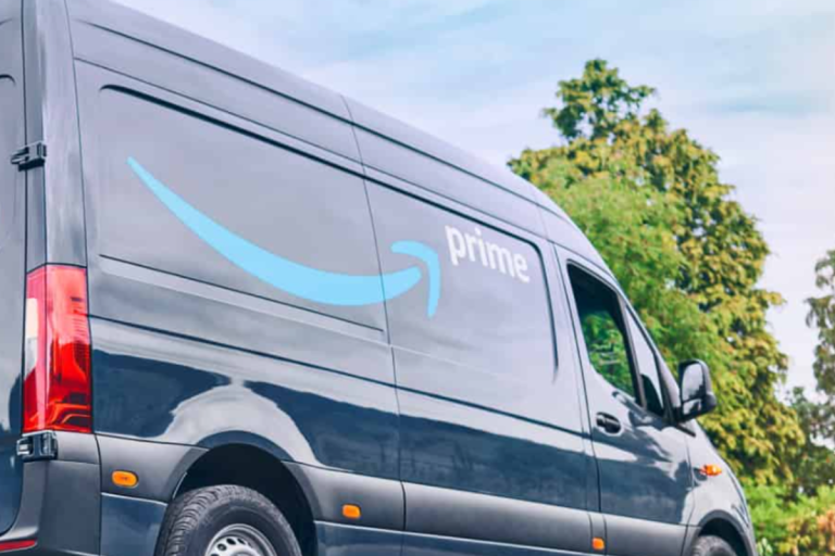 an amazon dsp delivery van